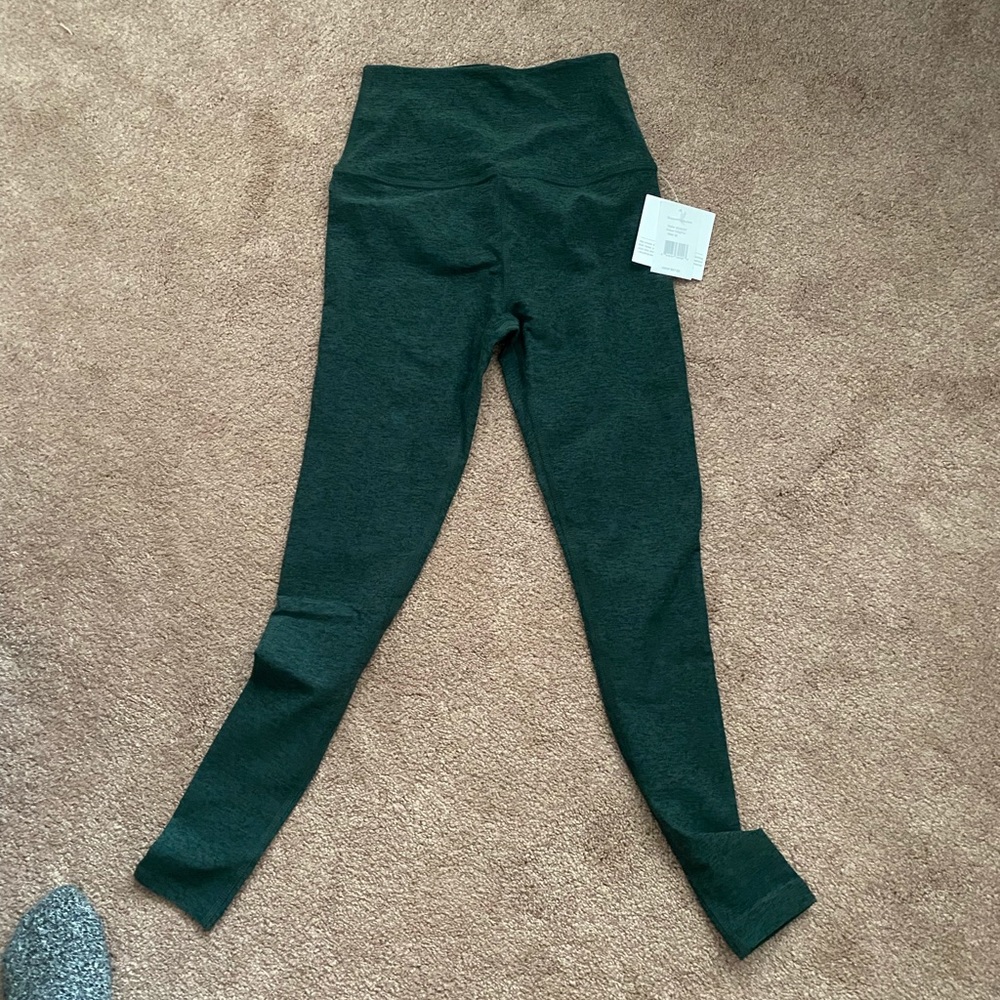 New with tags Beyond Yoga leggings